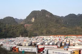 Cửa khẩu Chi Ma thông quan nhỏ giọt, hàng hóa tồn đọng nhiều