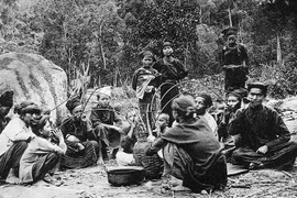 Ảnh “chất lừ” chân dung người Việt hơn 100 năm trước 