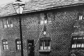 Thú vị cách người xưa dậy đúng giờ khi chưa có máy báo thức?