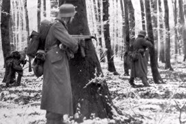 Trận chiến báo hiệu kết thúc 'triều đại' của trùm phát xít Hitler