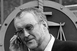 Trùm mafia Nga dùng thủ đoạn tàn ác như nào để đe dọa tống tiền?