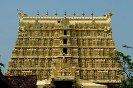 Bí ẩn ngôi đền cổ dát vàng, hầm ngầm chứa kho báu nghìn tỷ 