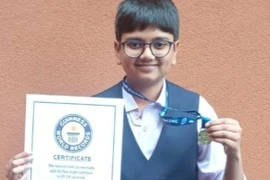 Thần đồng Ấn Độ phá 6 kỷ lục thế giới liên tiếp