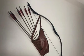 Lý giải nguyên nhân cung thủ thời phong kiến thường bắn mũi tên lên trời