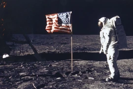 Vì sao Mỹ "ngậm ngùi" hủy dự án xây căn cứ trên Mặt trăng? 