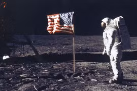 Vì sao Mỹ "ngậm ngùi" hủy dự án xây căn cứ trên Mặt trăng? 