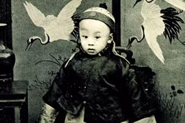 Câu chuyện đằng sau 3 lần Phổ Nghi rơi nước mắt