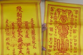 Giải mã những dòng chữ trong sớ ở đền Trần Nam Định 