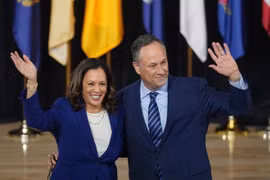 Chuyện tình trong giới luật của ứng viên phó tổng thống Mỹ Kamala Harris 