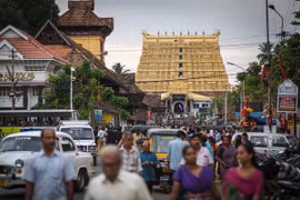 Đền Sree Padmanabhaswamy nổi tiếng linh thiêng, có kho báu ngầm nghìn tỷ 