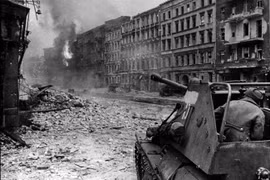 Cuộc chiến đẫm máu chiếm trụ sở Quốc hội Đức quốc xã của Liên Xô