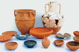 Phát hiện sự thật ngỡ ngàng trên phiến đá Rosetta, chuyên gia sung sướng 