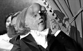 Dị nhân 'người voi' sống một đời bất hạnh, làm thơ thành thần