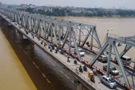 “Độc-lạ” cầu Chương Dương “ăn đứt” 6 cây cầu huyết mạch Thủ đô