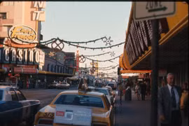 Thành phố không bao giờ ngủ Las Vegas những năm 1970 như thế nào?