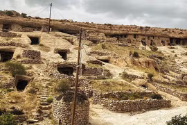 Bí ẩn người dân sống ở làng cổ 12.000 năm dưới lòng đất