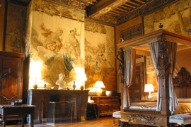 Ám ảnh tiếng khóc bi thương của “hồn ma ngoại tình” trong lâu đài Pháp