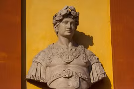 Bên trong cung điện xa hoa của bạo chúa khét tiếng La Mã có gì?