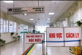 BV Bệnh nhiệt đới TW: Nữ bệnh nhân COVID-19 lao vào bóp cổ điều dưỡng