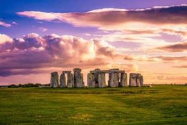 Bí ẩn bãi đá cổ Stonehenge cuối cùng được giải mã!