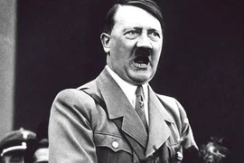 Thừa sức tiêu diệt, vì sao Anh tha mạng cho trùm phát xít Hitler? 