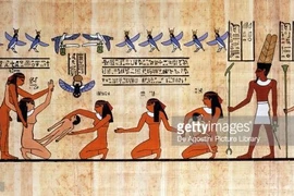 Sản phụ đi sinh bị lũ cuốn: Hành trình “vượt cạn” đáng sợ của sản phụ xưa