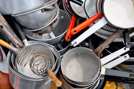 6 món đồ dùng nhà bếp cần loại bỏ ngay trước khi quá muộn