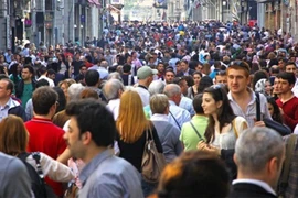 Chuyên gia hiến kế sinh tồn giữa đám đông chen lấn giẫm đạp