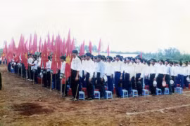 Bồi hồi ngắm loạt ảnh vô giá về lễ khai giảng xưa