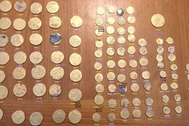 Thu hồi kho báu tiền cổ hơn 1 triệu USD bị đánh cắp