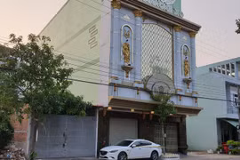 Video: Súng lại nổ ở Mỹ Tho, Hải bạch bị bắn chết tại karaoke XO