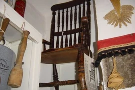 Những món đồ tưởng bình thường nhưng đằng sau là câu chuyện đáng sợ