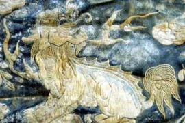 Mở nắp quan tài 300 tuổi, bất ngờ tử thi toả hương ngào ngạt 