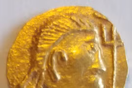 Phát hiện đồng xu vàng gần 1.500 tuổi siêu hiếm ở Anh