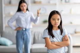 Nghi con gái riêng của chồng trộm tiền, tôi sững sờ khi biết “thủ phạm"