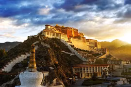 Cung điện Potala được xây với 50% lượng vàng trên thế giới?