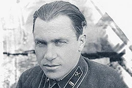 Người lính Liên Xô nào khiến Hitler “phát điên" lùng bắt cả đời? 