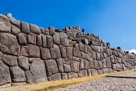 Bí ẩn bức tường đá khổng lồ của người Inca 