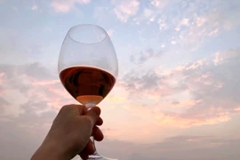 Uống rượu bia buổi tối, nồng độ cồn có về 0 vào buổi sáng?