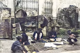 Chợ Tết Hà Nội 100 năm trước như thế nào?