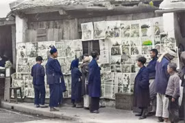 Không khí chợ Tết Hà Nội 100 năm trước