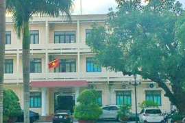 4 con của lãnh đạo Quảng Ngãi du học: Không đúng đối tượng