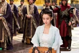 Vì sao nha dịch Trung Quốc xưa tranh nhau áp giải nữ tù nhân? 