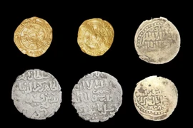 Tận mục kho báu khủng 1.000 tuổi ẩn giấu sau đền thờ Ai Cập