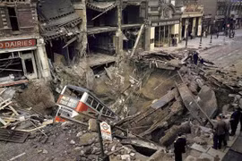 Góc hình ám ảnh về London khi bị Đức quốc xã oanh tạc 