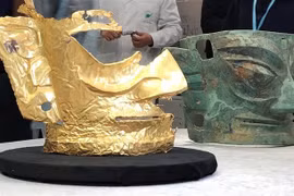 Khai quật mặt nạ vàng 3.000 tuổi ở Trung Quốc