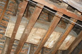 Cách chống trộm mộ 'lạ, dị' ở Anh thời Trung cổ