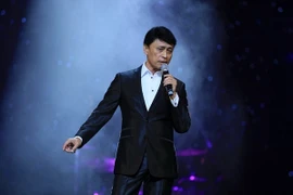 Cuộc sống hôn nhân của danh ca Tuấn Ngọc bên vợ kém 14 tuổi 