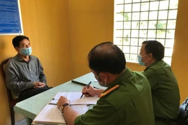 Vụ đường dây buôn lậu xăng giả “khủng”: Đã có 33 người bị khởi tố