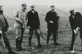 Vua nào đưa môn thể thao golf về Việt Nam?